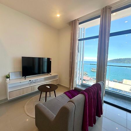 The Shore Kota Kinabalu City Centre By Lw Suites Buitenkant foto