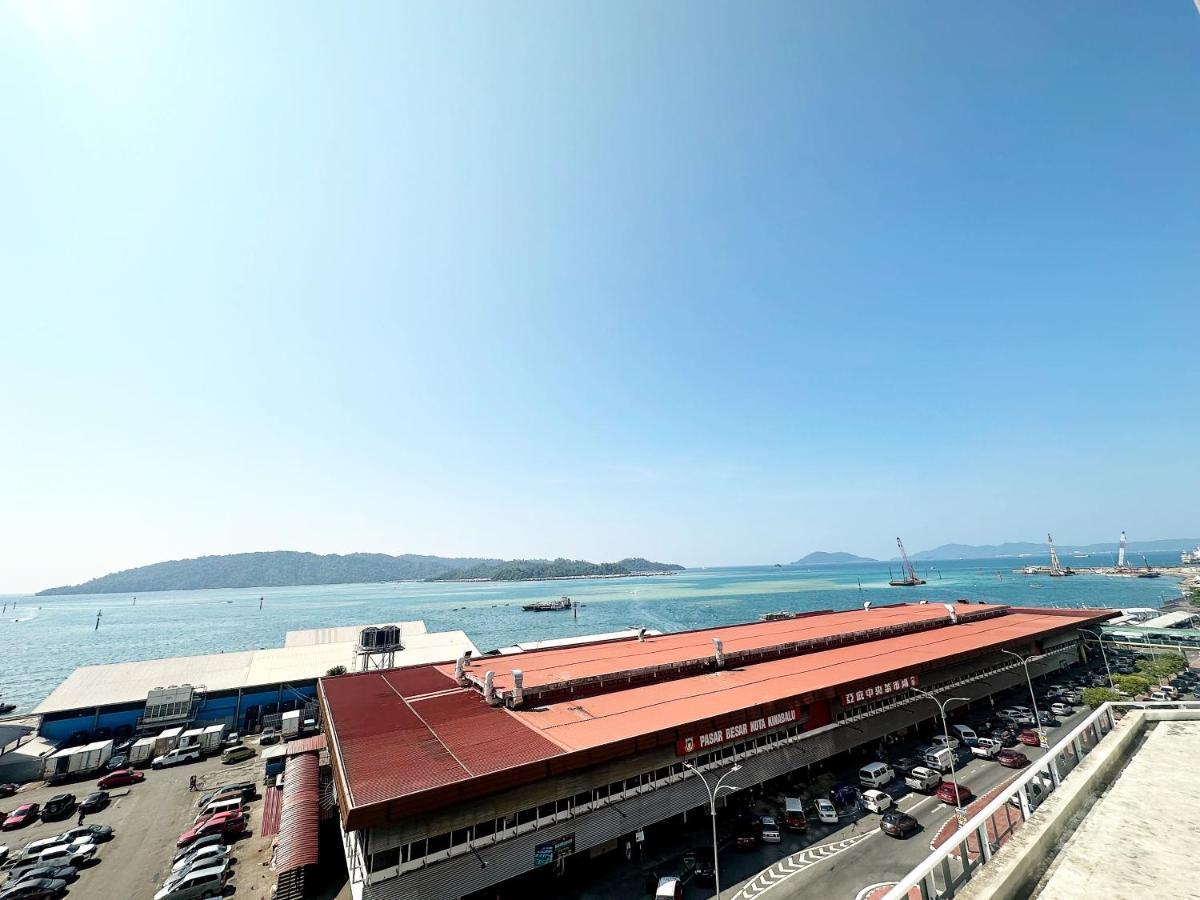 The Shore Kota Kinabalu City Centre By Lw Suites Buitenkant foto