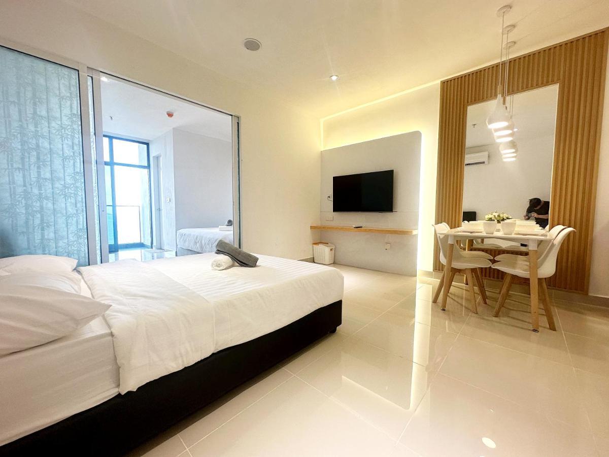 The Shore Kota Kinabalu City Centre By Lw Suites Buitenkant foto
